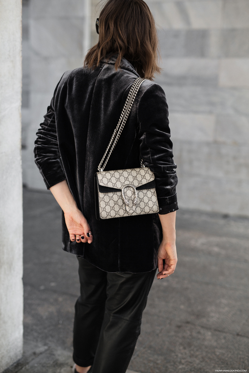 Velvet Blazer & Gucci Mini Bag I More on viennawedekind.com