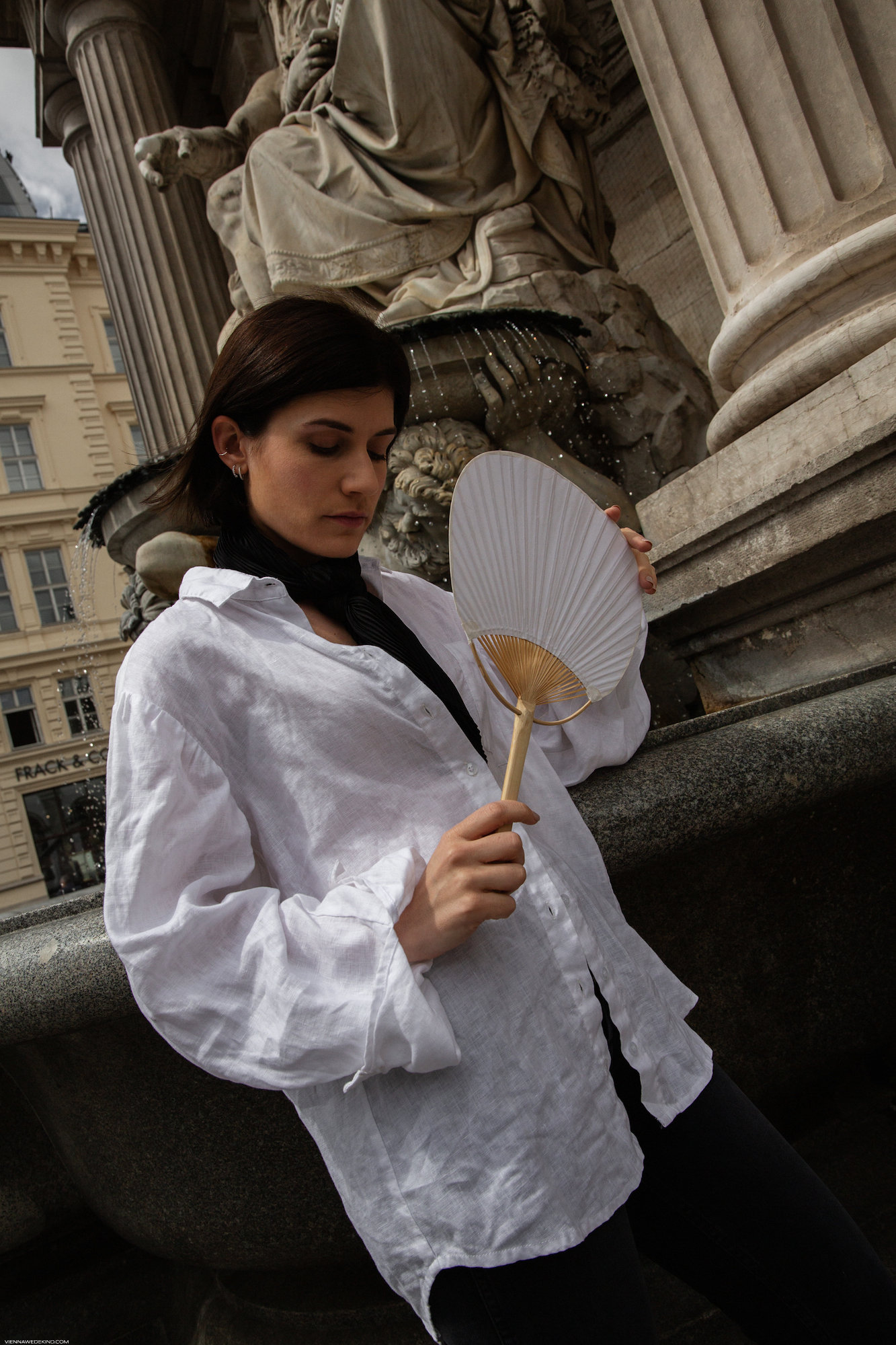 5 Ways to become a more MINDFUL SHOPPER I More up on viennawedekind.com #mindful #sustainable