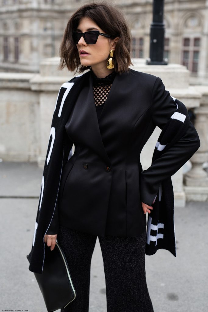 FESTIVE SHAPES: MODERN HOLIDAY DRESSING — VIENNA WEDEKIND